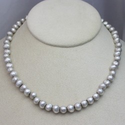 Product Highlight Video: Silver Pearls Necklace