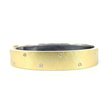 Nubia Bangle - Yellow Gold & Diamond