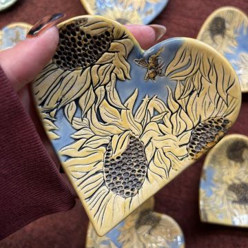 Sunflowers & Bees Heart Dish