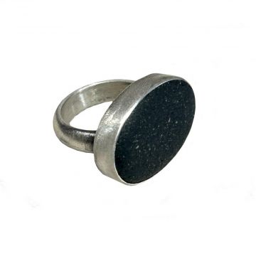 Black Oval Stone Ring