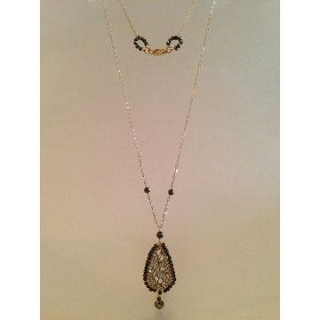 Black Teardrop Metal Lace Necklace